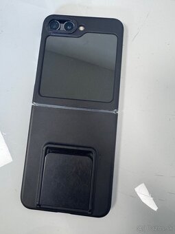 Samsung Galaxy Z Flip 5 - 4