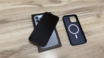 Vymenim iPhone 13 Pro Max modrej farby ako novy - 4