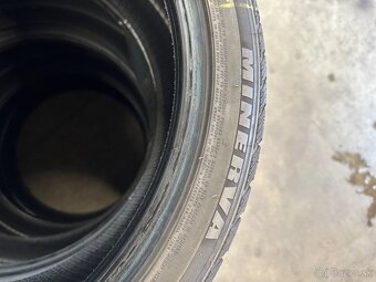 235/40 R19 Minerva frostrack - 4