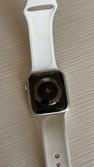 Apple Watch Series 4, 44mm – biele - 4