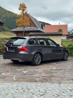 BMW 320i E90 E91 Touring 105kw Benzín - 4