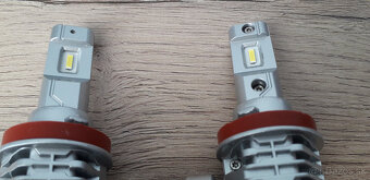 LED autožiarovky H8 H9 H11 H16 CANBUS 12/24V - 4
