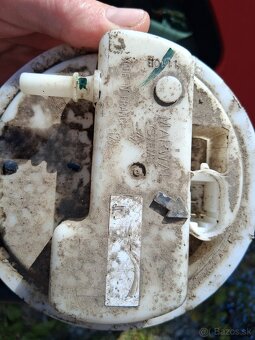 Palivove cerpadlo na Renault Thália 1.2 55kw rok 2011 - 4