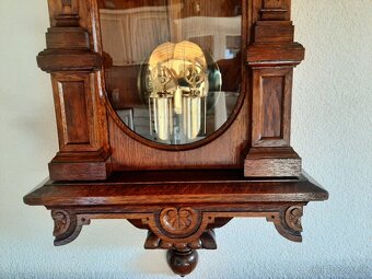 Nádherné starožitné, figurálne - nástenné hodiny. - 4