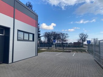 Ponúkam na prenájom skladovo-výrobnú halu - 4