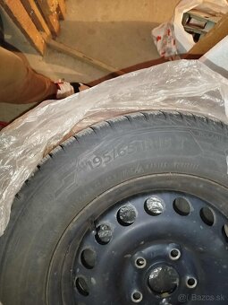 ZIMNÉ KOLA NA PLECHOVÝCH DISKOCH - 195/65 - R15 - 4