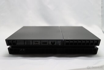 PS4 CUH-1216A + červený DualShock 4 - 4