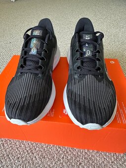 Bezecke tenisky Nike Winflo - 4