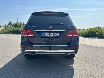 Mercedes-Benz GLE 350d 4Matic - 4