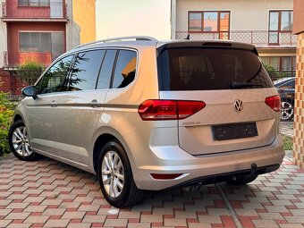 Volkswagen Touran Highline 2.0 TDI 110kw DSG 7-MIEST 2018 - 4