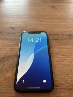 iPhone xr 128gb - 4