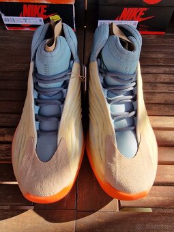 didas Yeezy Quantum “Hi-Res Coral” - 4