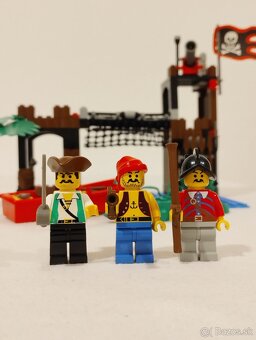 LEGO 6249 Pirates Ambush - 4