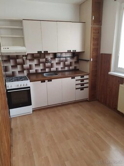 Prenájom 3.izbový byt - 4