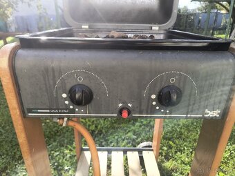 Predám plne funkčný záhradný plynový grill - 4
