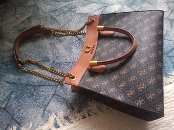 kabelka guess - 4