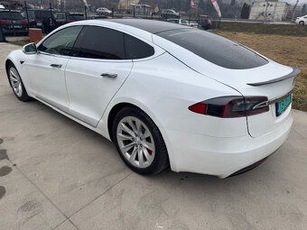 Tesla Model S Ludicrous Performance - 4