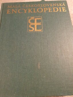 Malá československá encyklopedie - 4