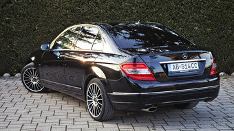 Mercedes-Benz C 220 CDI Avantgarde (2008) - 4