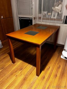 Jedálenský stôl - 4