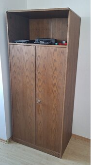 kancelarsky nabytok - 4