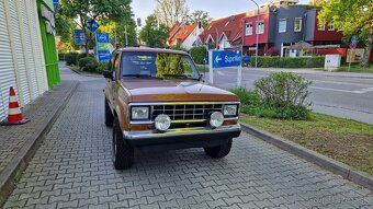 FORD BRONCO II 2.9benz AUTOMAT 4x4 - 4