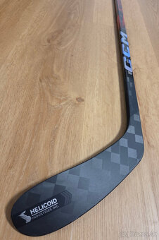 Hokejka CCM JetSpeed FT7 Pro junior - 4
