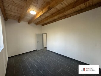 TOP príležitosť v Komárne–Exkluzívne murované haly 1000 m2 - 4