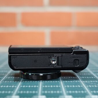 Canon PowerShot G7 X Mark II - 4