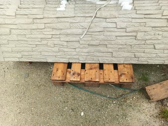 Betónový vyvýšený zahon - 4