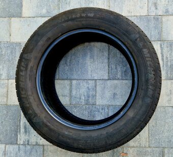 235/60r18 Michelin Latitude Tour HP M+S - 4