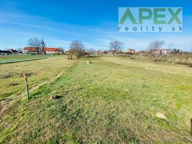 Exkluzívne APEX reality záhrada 1500 m2 v Dvorníkoch - 4