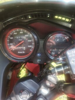 Honda CBF125M - 4