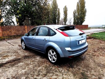Predám Ford Focus 2 Ghia - 1.8TDCi 85kW - PO SERVISOCH - 4