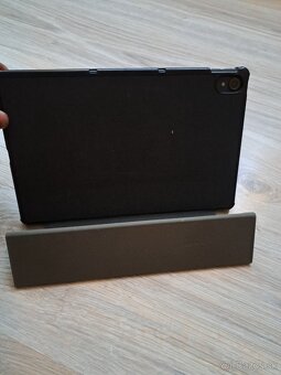 Lenovo - 4