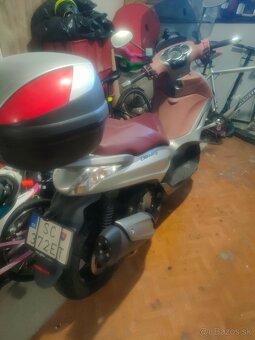 Piaggio beverly BV350 SportTourer - 4