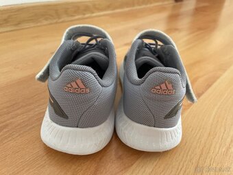 Tenisky sive Adidas 27 - 4