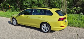VW Golf Variant 8 v zaruke so zimnymi pneu gratis - 4