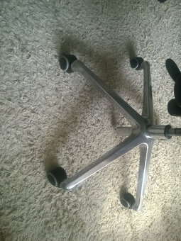 Kancelárska stolička - 4