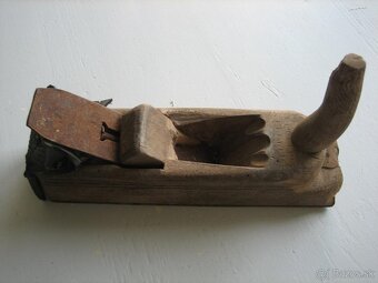 Starý hoblík.  Slovenský štát. - 4