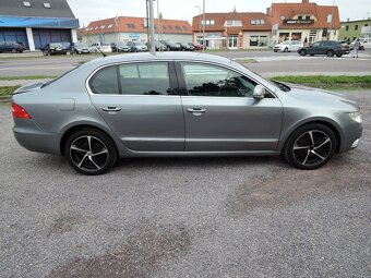 Škoda Superb, 2,0 TDi 125kW ČR Elegance 2009 - 4
