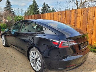Predám elektro auto TESLA model 3 dual motor, model 2021 - 4