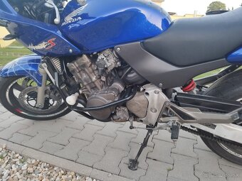 Honda Hornet 600f - 4