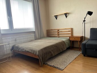 Slnečný 1-izbový byt s lodžiou na Klokočine – Kmeťova ulica - 4