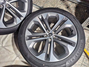 Jaguar F-Pace - originál 21" alu + letné pneu DOT 23 - 4