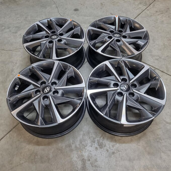 Hyundai disky 5x114,3 R17 7J ET53 - 4