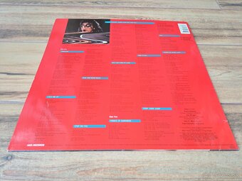 Lp ALICE COOPER - Raise Your Fist and Yell - 4