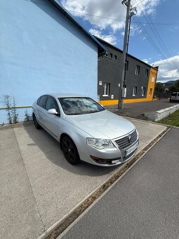 Predám na náhradné diely passat b6 - 4
