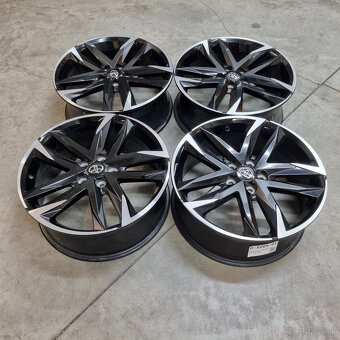 Toyota disky 5x114,3 R19 7,5J ET50 - 4