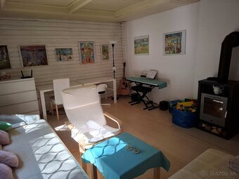 Predáme 5,5 izb. chatu so saunou pri lese nad PN - 4